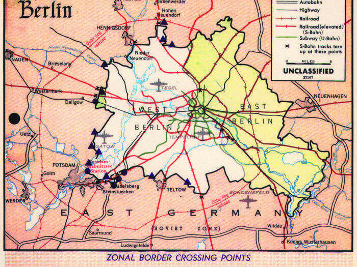 Transportation routes in and around West and East Berlin in the 1960s.