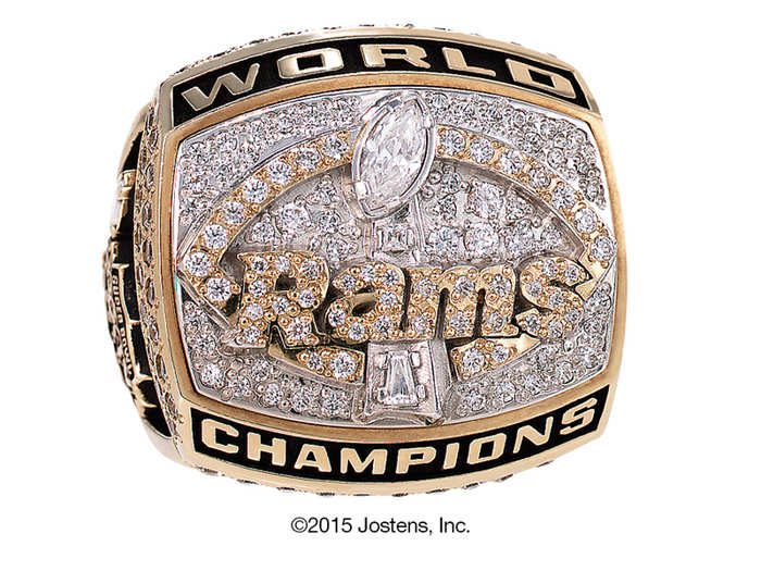 Super Bowl XXXIV (2000): St. Louis Rams 23, Tennessee Titans 16