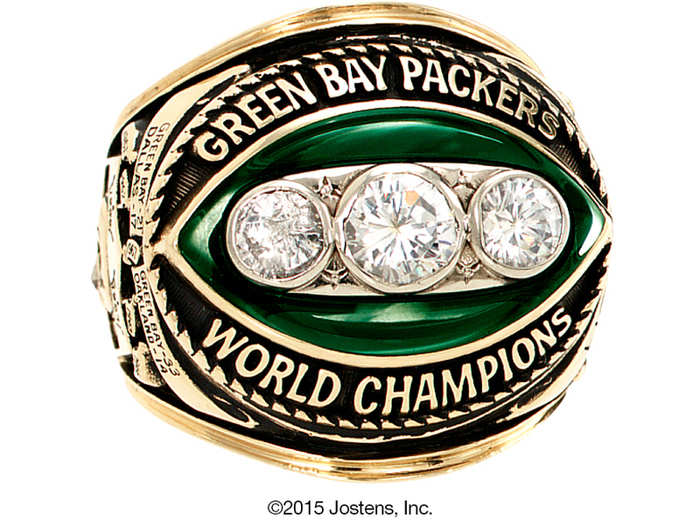 Super Bowl II (1968): Green Bay Packers 33, Oakland Raiders 14