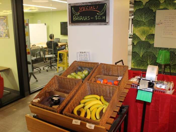 Instacart may be one of the few companies around that can find a legitimate reason to build a grocery store in its office in two days.