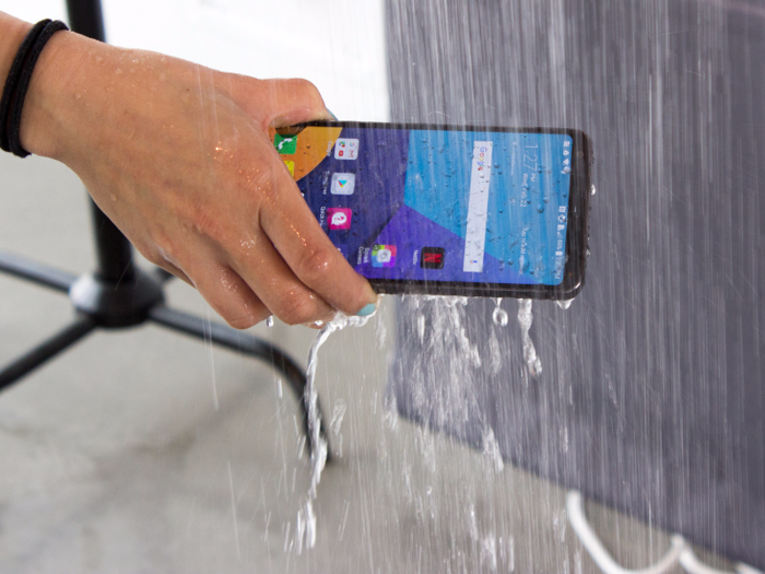 Having a unibody design also means that LG could make the G6 water resistant.