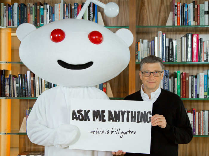 Things picked up a little bit in 2014, when he one-upped himself by meeting Snoo in person.