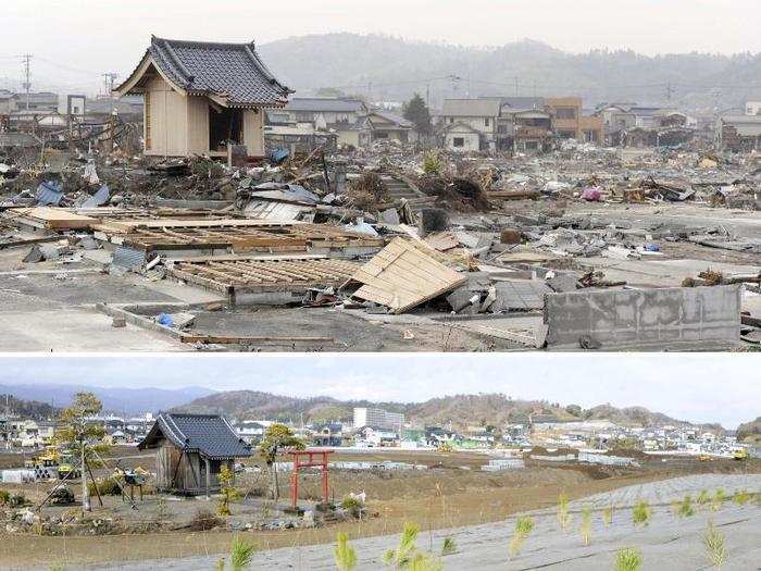 In 2013, the Tokyo Electric Power Company reported that about 300 tons of radioactive water leaks into the Pacific Ocean everyday.