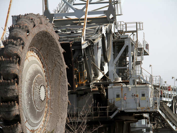 Spectacularly immense, this bucketwheel is the largest crawling machine in existence.