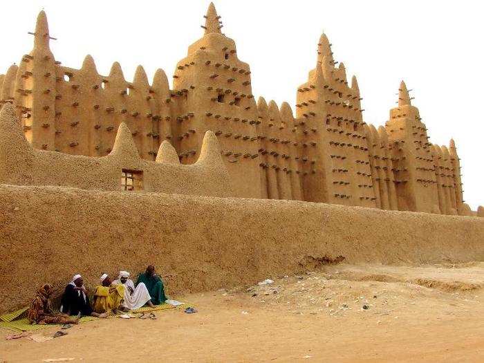 The Great Mosque of Djenné in Mali is the largest mud-built structure in the world — it can hold 3,000 worshippers.