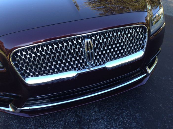 The Lincoln badge proudly anchored the new grille for the marque, which will be used across all new Lincoln vehicles and replace the "beak-y" former design.