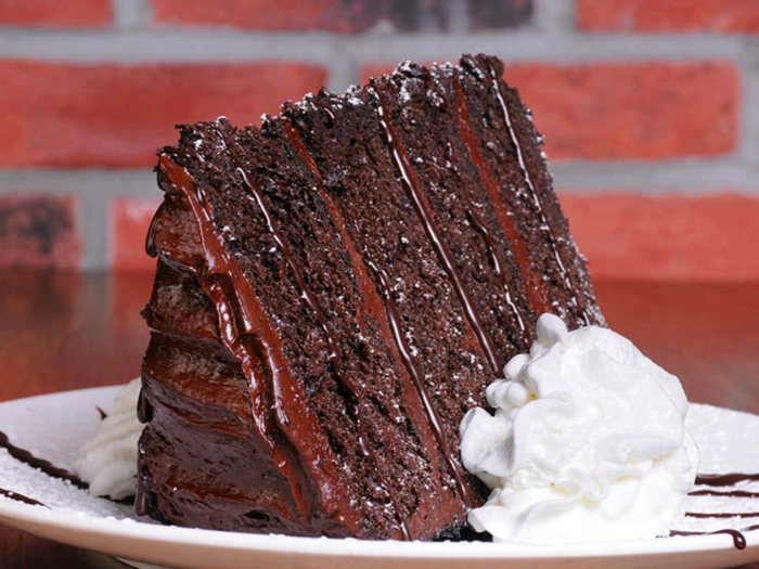 Uno Pizzeria & Grill: Chocolate cake (1,740 calories)