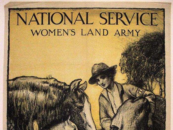 This 1917 Women