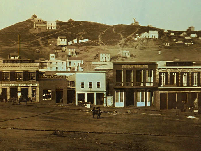 In 1835, English entrepreneur William Richardson founded the city’s first homestead outside Mission San Francisco de Asís, near what is today Portsmouth Square (a one-block park in the city