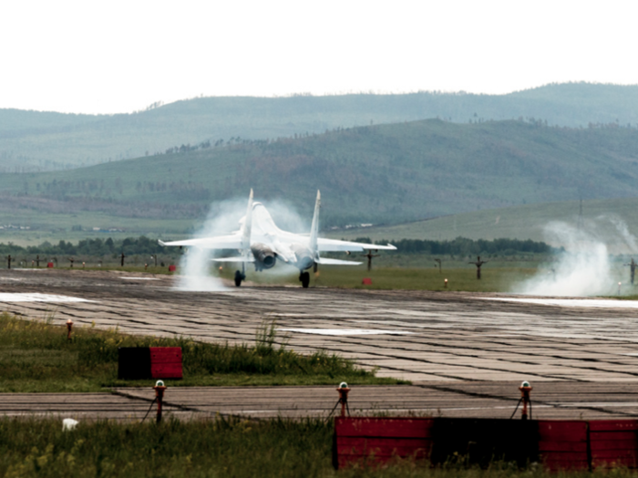 The Su-30SM has a top speed of Mach 2, or roughly 1320 mph. Jets reach supersonic speeds after Mach 1.3.