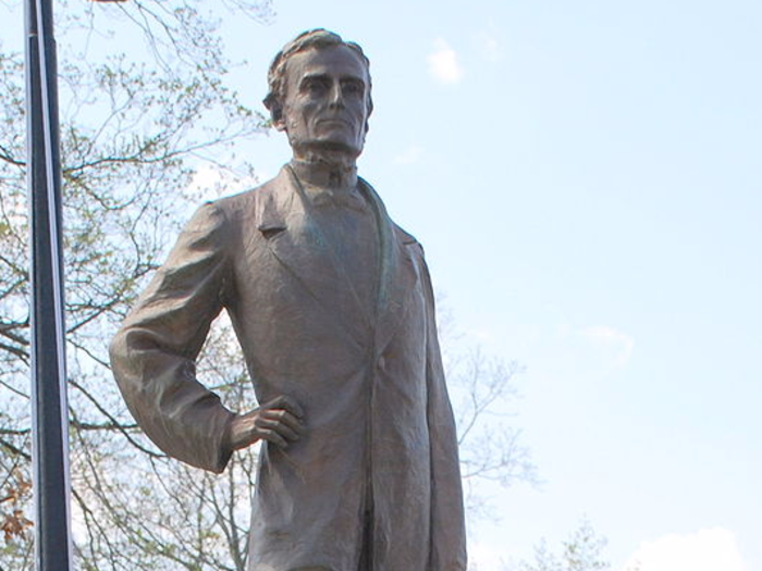 Jefferson Davis: 10 statues, busts, and monuments on public land