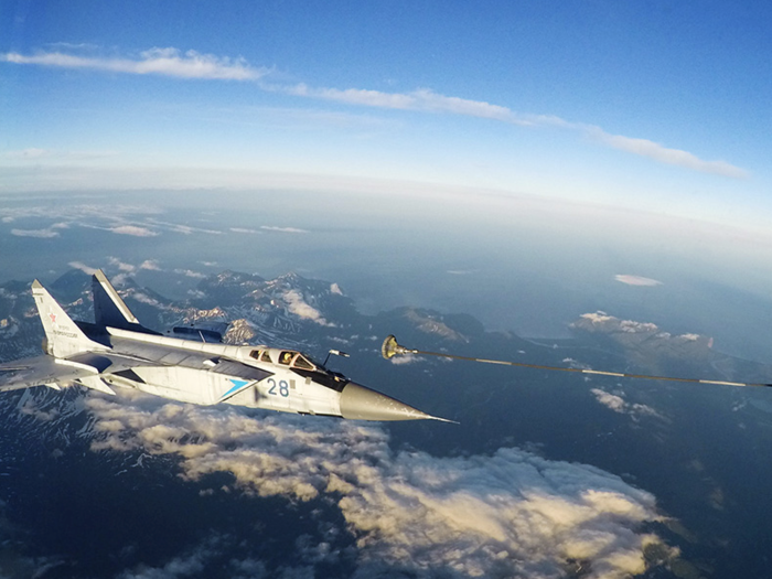 The Mig-31DZ, a variant released in 1989, was the first MiG-31 able to refuel in midair.