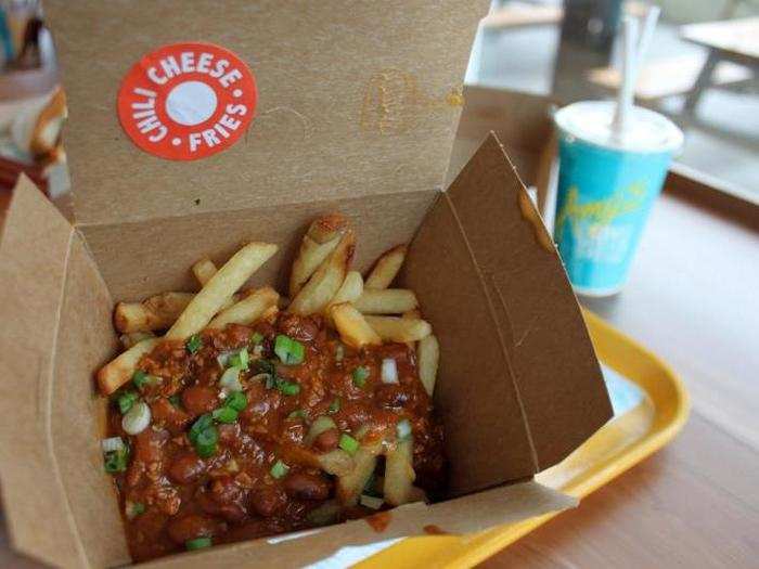 Gina recommended the chili fries — and they did not disappoint. A good level of spice, cheese, and crisp fries. The fresh scallions were a refreshing sight for fast food.