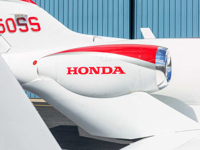 The HondaJet can also cruise at 485 mph at 30,000 feet. However, the plane can cruise as high as 43,000 feet. This means it