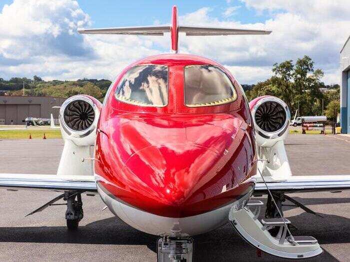 Instead of attaching them to the main fuselage, the HondaJet