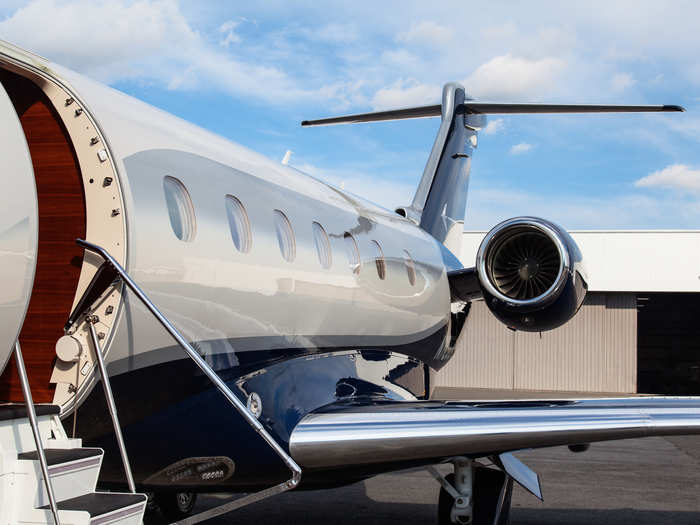 The Legacy 500 is powered by two Honeywell HTF 7500E turbofan engines, each production more than 7,000 pounds of thrust.