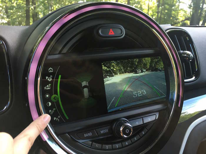 Remember how I said this was the funkiest SUV you can buy? Hopefully, this circular infotainment console helps bolster my claim. It even changes colors...