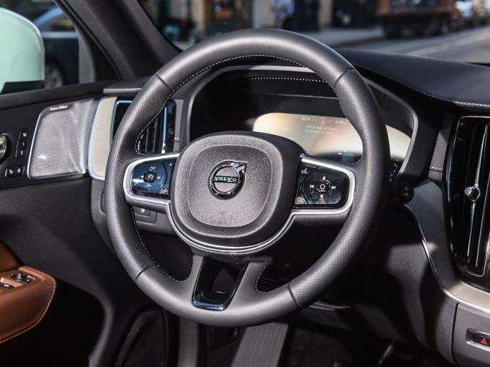 The leather-wrapped steering wheel feels great.