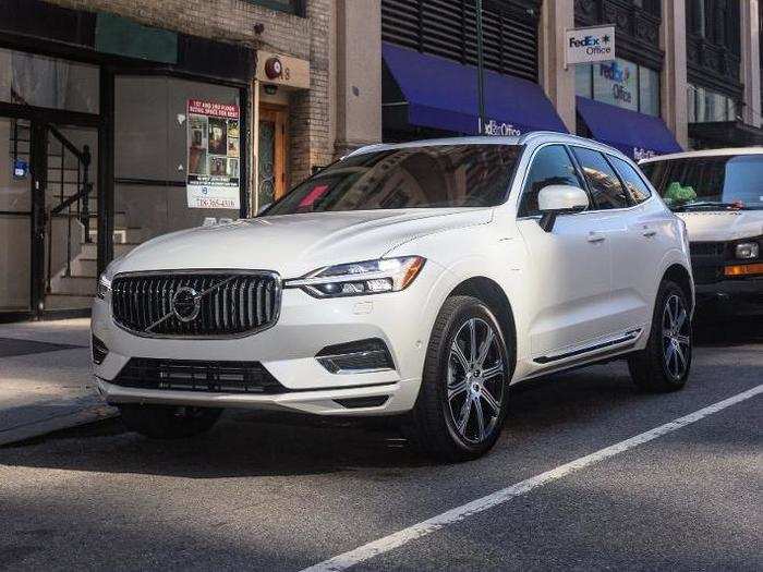 The Volvo XC60 is a pretty nice-looking SUV. Scandinavian values of restraint govern the aesthetic, for the most part. And the XC60 looks very good in "Crystal White."