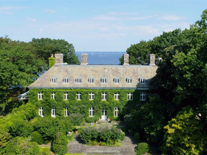 The main residence is known as the "Manor House."