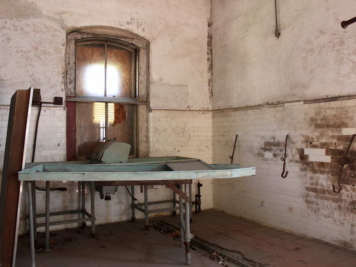 Many aspects of life in the complex felt foreign to the newcomers, McInnes said. One person, who had never eaten spaghetti before, called it “worms covered in blood." The kitchen pictured below served meals to 450 patients a day.