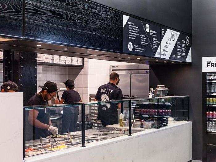The set-up is instantly familiar to any fast-casual, Chipotle-style restaurant regular: you start at one end and go down the assembly line, adding what you will.