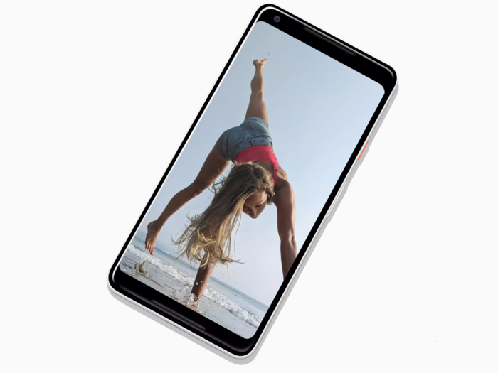 3. The Pixel 2 XL has a bigger screen than the iPhone X, even though both phones are roughly the same weight.