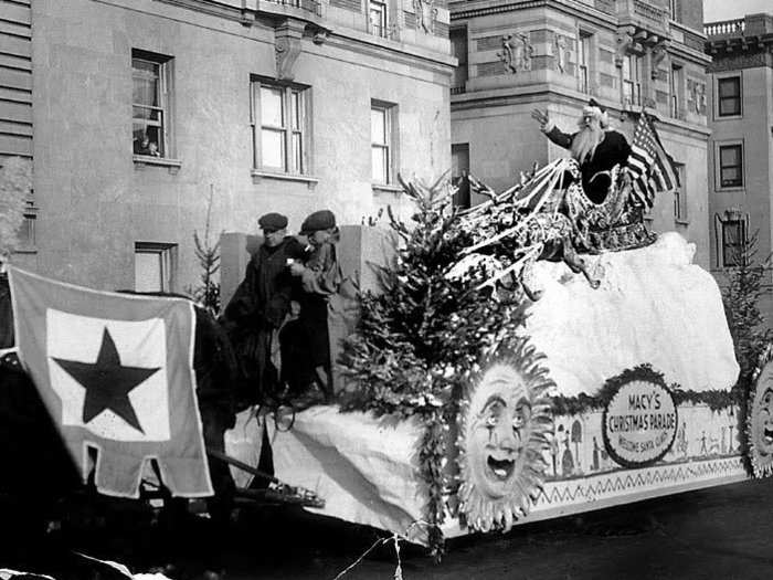 The last float, decorated like a sleigh, had a Santa Claus who waved to spectators.