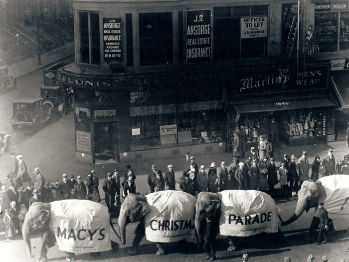 On Thanksgiving morning in 1924, Macy