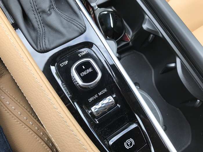 This is weird. Volvo has placed a start-stop knob between the front seats, like ... an old Saab. I owned both Volvos and Saabs, so I appreciate the gesture toward Swedish quirkiness.