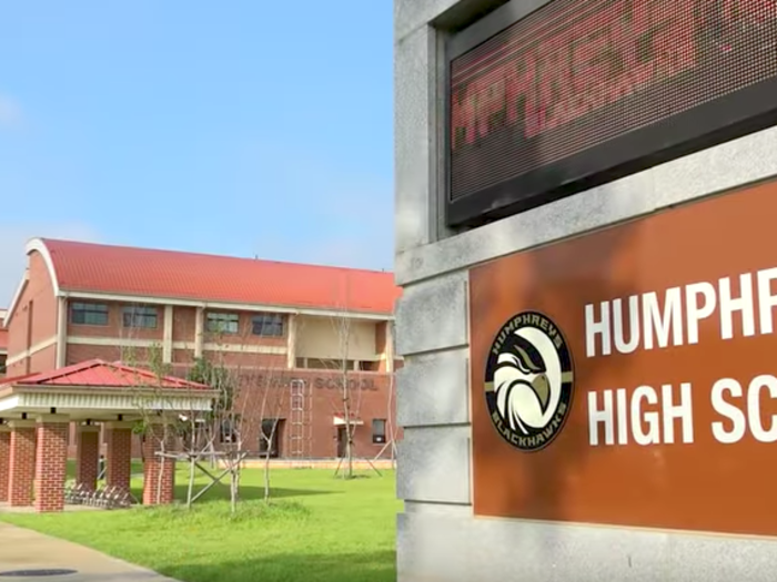 Humphreys High School comprises grades 9-12 and serves about 360 students who are children of US staff and service members.