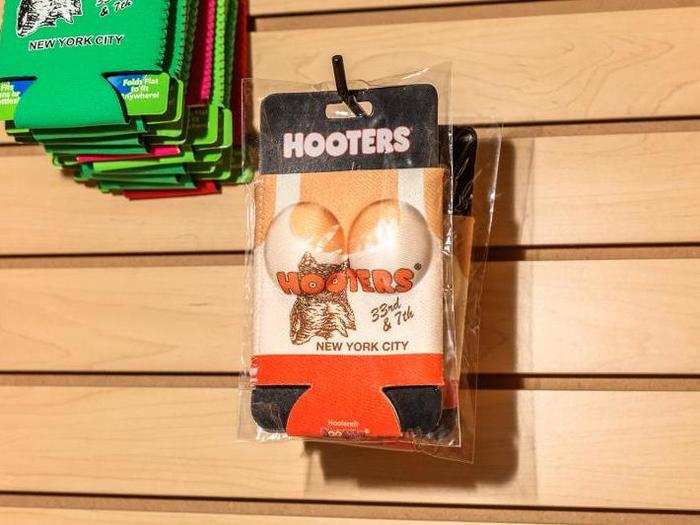 Hooters