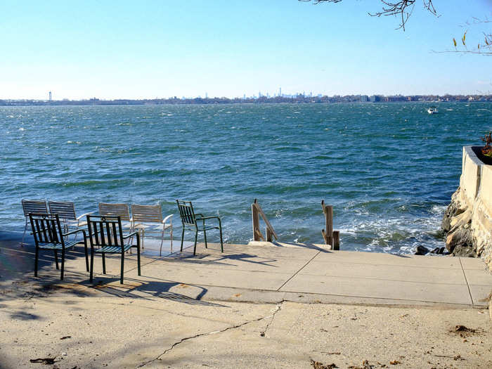 Residents have their own little beachfront to enjoy the view. At low tide, you can lay out on the sand, but it