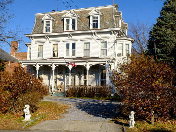 The Samuel Pell House on City Island Avenue was built in 1876 by Pell, an oysterman and a descendant of the Pell family who once owned the island. The house is considered a well-preserved example of a Second Empire-style house — a style that was popular in the outer areas of New York City at the time.