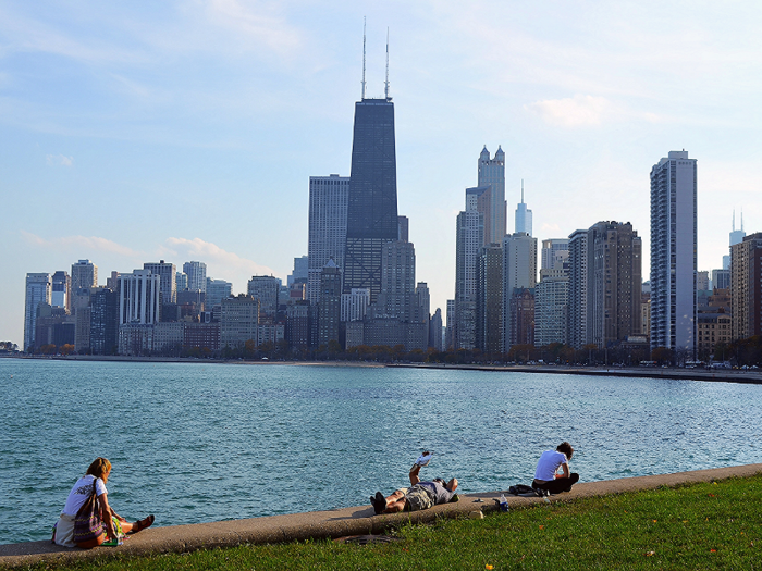 27. Illinois saw a large decrease in smoking rates over the past five years, though obesity prevalence did increase over the same period. Illinois also had the second highest air pollution levels in the US.