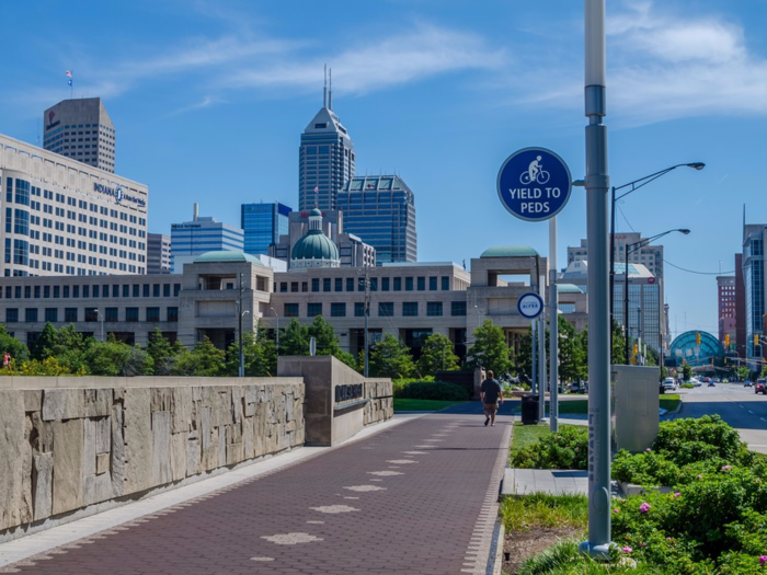 38. Indiana experienced a decrease in air pollution levels in the past five years. The state had relatively lower rates of children in poverty, while its smoking and obesity rates were relatively high.