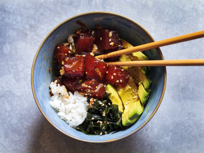 8. Poke bowl — 260 calories