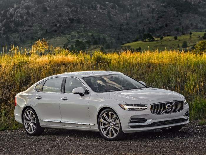 Best large luxury sedan: Volvo S90 AWD