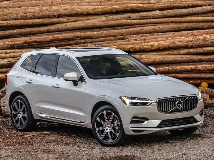 Best compact luxury crossover/SUV: Volvo XC60 AWD