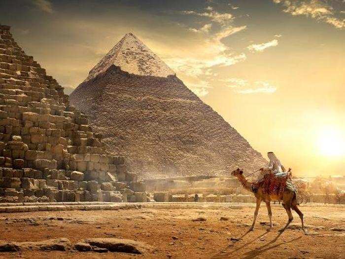 Scientists peered into the Great Pyramid of Giza in a new way, and found a secret chamber there.