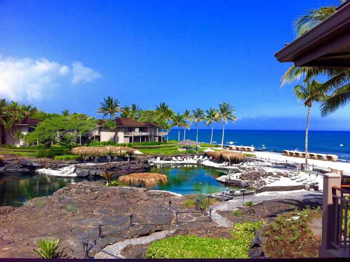 After dating for a year, the couple got engaged at The Four Seasons in Kona, Hawaii, which Dell