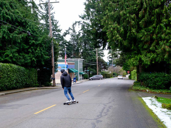 Evergreen Point Road, like most of Medina, was very quiet. A car passed here or there, but for the most part the neighborhood was eerily peaceful.