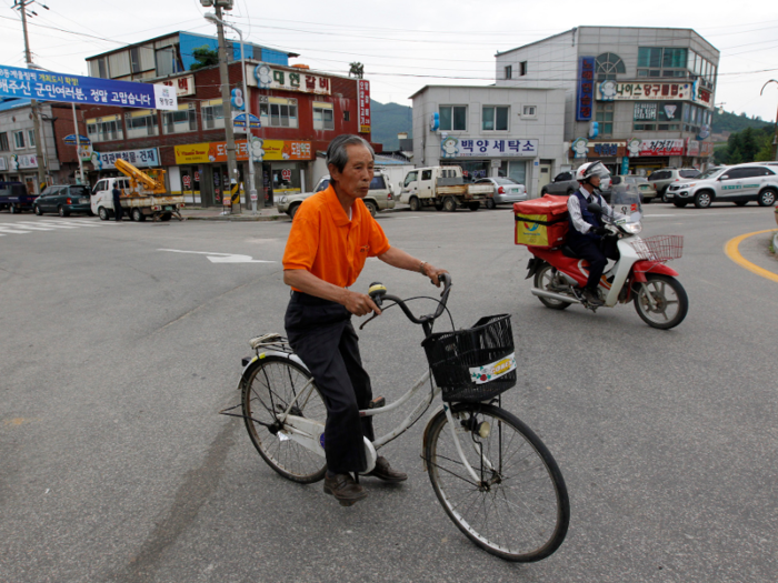 People get around by bicycle, city bus, and car. High-speed trails built in time for the Olympic Games will carry visitors from Seoul to Pyeongchang in just over an hour.