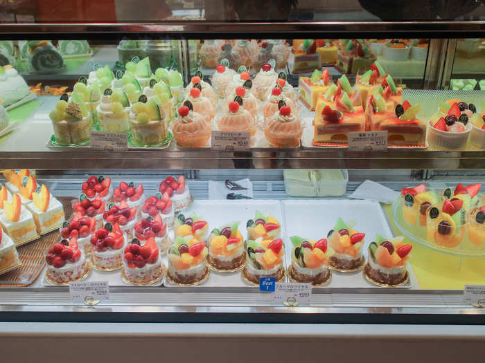 There are a seemingly endless number of cakes, desserts, and pastries. Many famous French patisseries and boulangeries like Maison Kayser have opened up stalls in recent years with both traditional Japanese desserts like mochi and red-bean pastries and Western-style desserts.