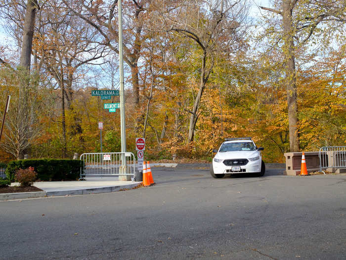 And here we are at the block of Belmont Road Northwest where the Obamas live. Of course, a police car was blocking anyone from entering or exiting. I headed to the other side of the street to see whether it was blocked there as well ...