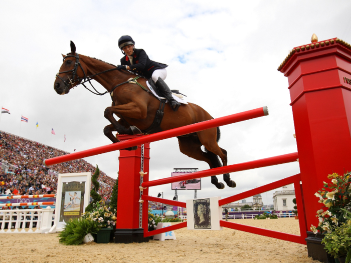 Riders are penalized if a horse knocks down a railing, refuses to jump over an obstacle, touches a water jump, or falls down.