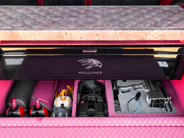 The master flight station of the car has individual compartments, which can hold your GPS bird tracking unit, binoculars and hand-crafted leather bird hoods.