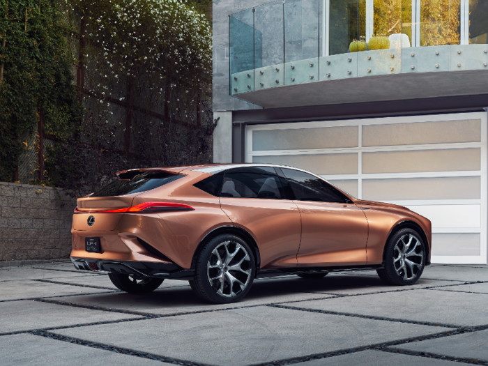 The design is dubbed "molten katana,” and Lexus says it was inspired by the shapes of liquid metal combined with the sharp edges of a traditional Japanese sword.