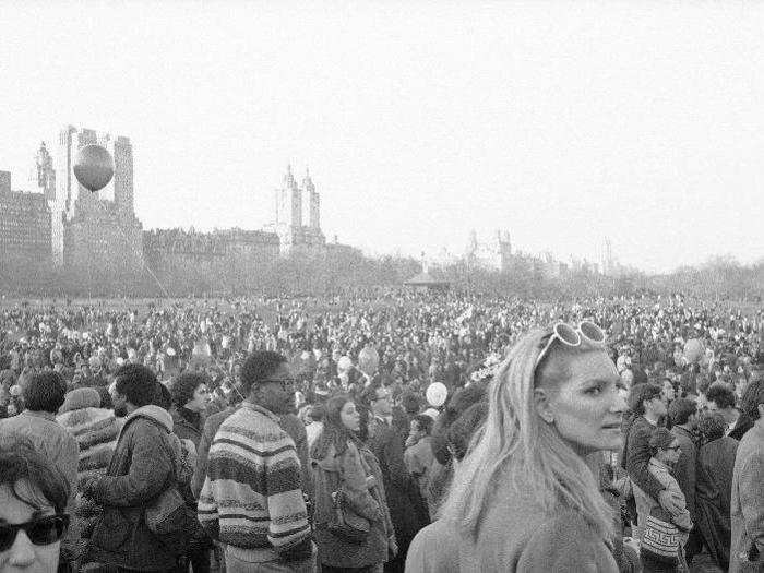 An estimated 10,065 people participated in the 1967 Easter be-in at Sheep Meadow.