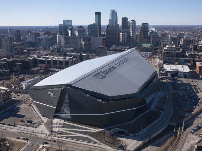 Instead, the US Bank Stadium has a roof partly made of a plastic film called ethylene tetrafluoroethylene (ETFE). During the winter, the material gives natural sunlight to the field and helps the building store heat.